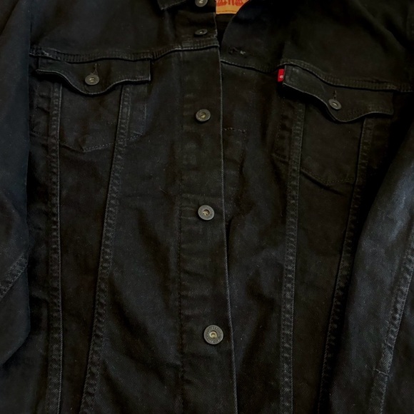 Levi's Men's Dark Denim Jacket - Picture 2 of 4